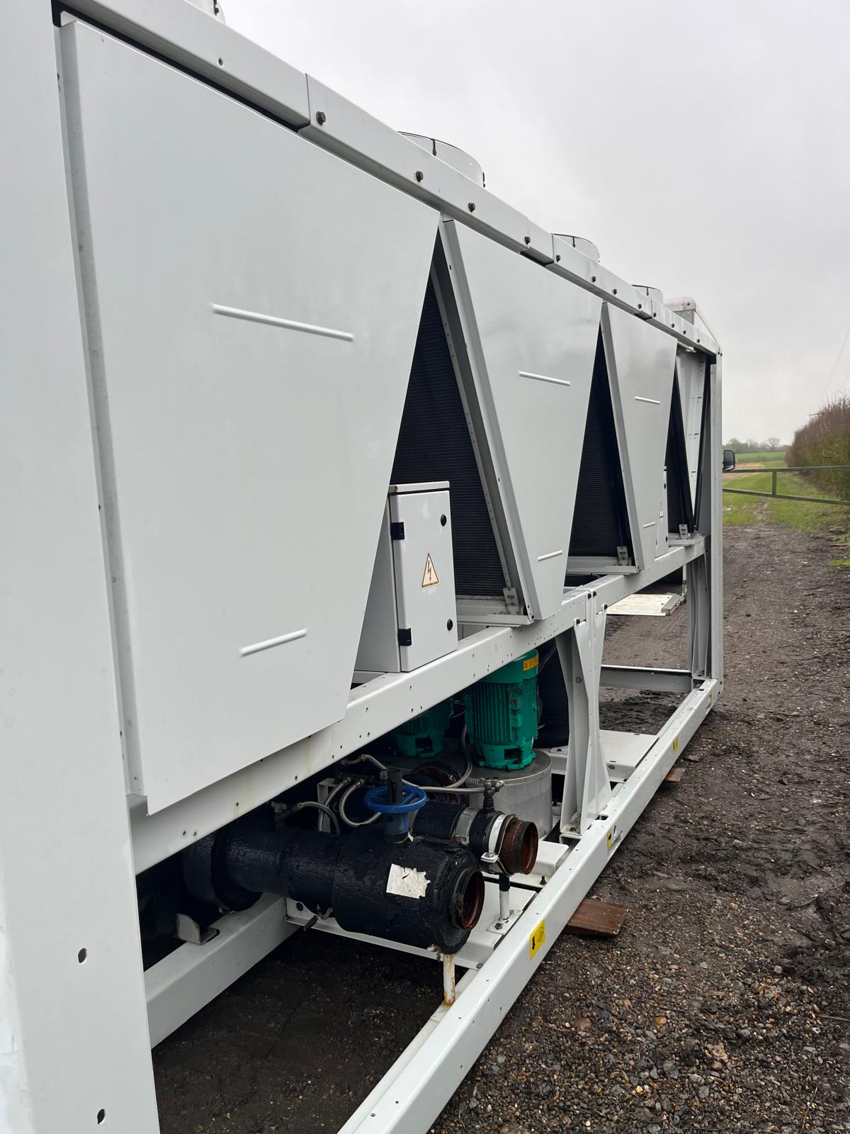 CARRIER AQUASNAP 522 KW INDUSTRIAL WATER CHILLER - Image 5